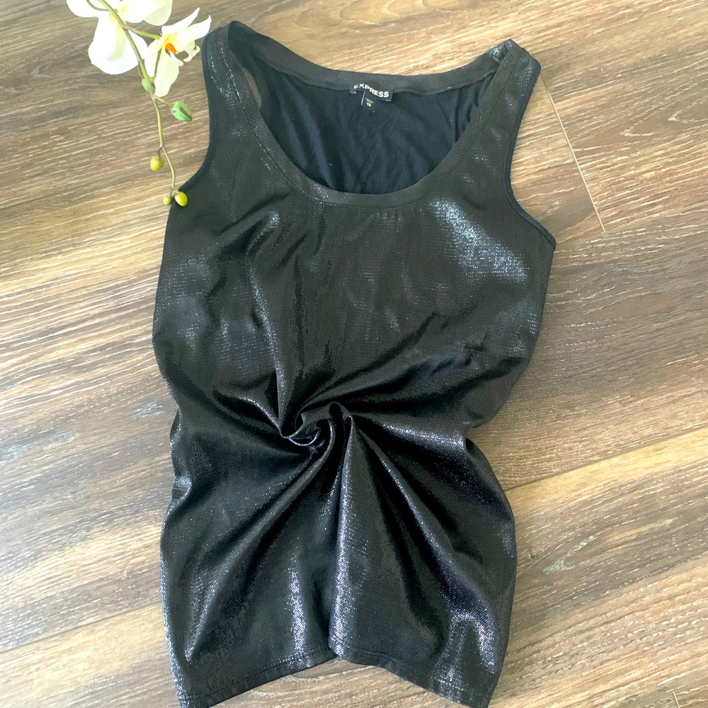 Black Tank top.